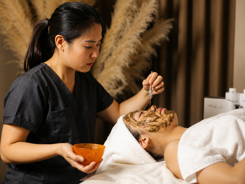 Peel da và laser có thể được cân nhắc với nám dai dẳng nhưng cần lựa chọn phương pháp phù hợp với từng loại da