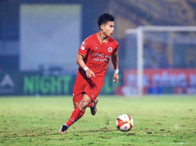 Gia nhập Công an Hà Nội là bước ngoặt giúp Vũ Văn Thanh tiếp tục cạnh tranh danh hiệu tại V.League.